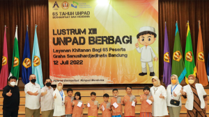 Unpad Berbagi Dalam Rangka Lustrum XIII-65 Tahun Unpad Bersama Klinik Paramedika